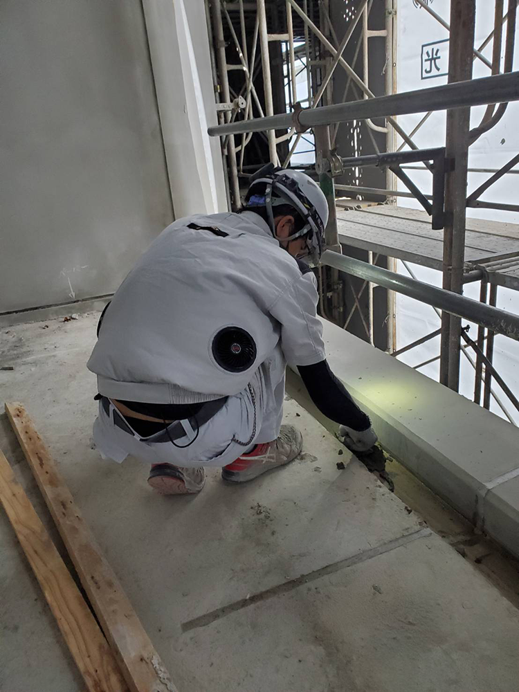 京都府京都市 マンションのタイル下地と溝仕上げによる左官工事